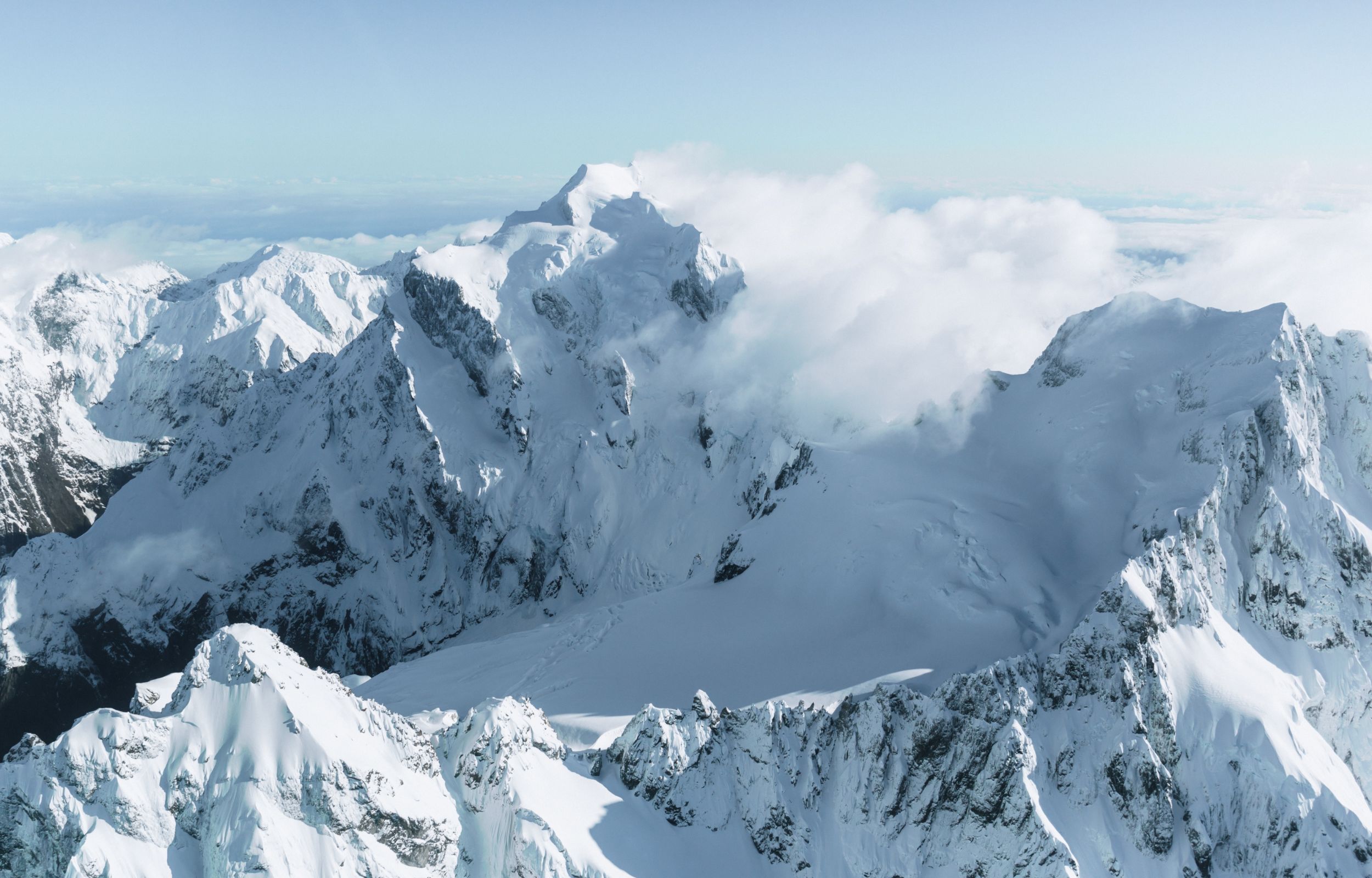 搭乘這趟加長版的觀光飛機,飽覽峽灣國家公園最高峰「圖托科山 (Mount Tutoko)」及其周圍冰川的壯麗景色。 搭乘這趟加長版的觀光飛機,飽覽峽灣國家公園最高峰「圖托科山 (Mount Tutoko)」及其周圍冰川的壯麗景色。