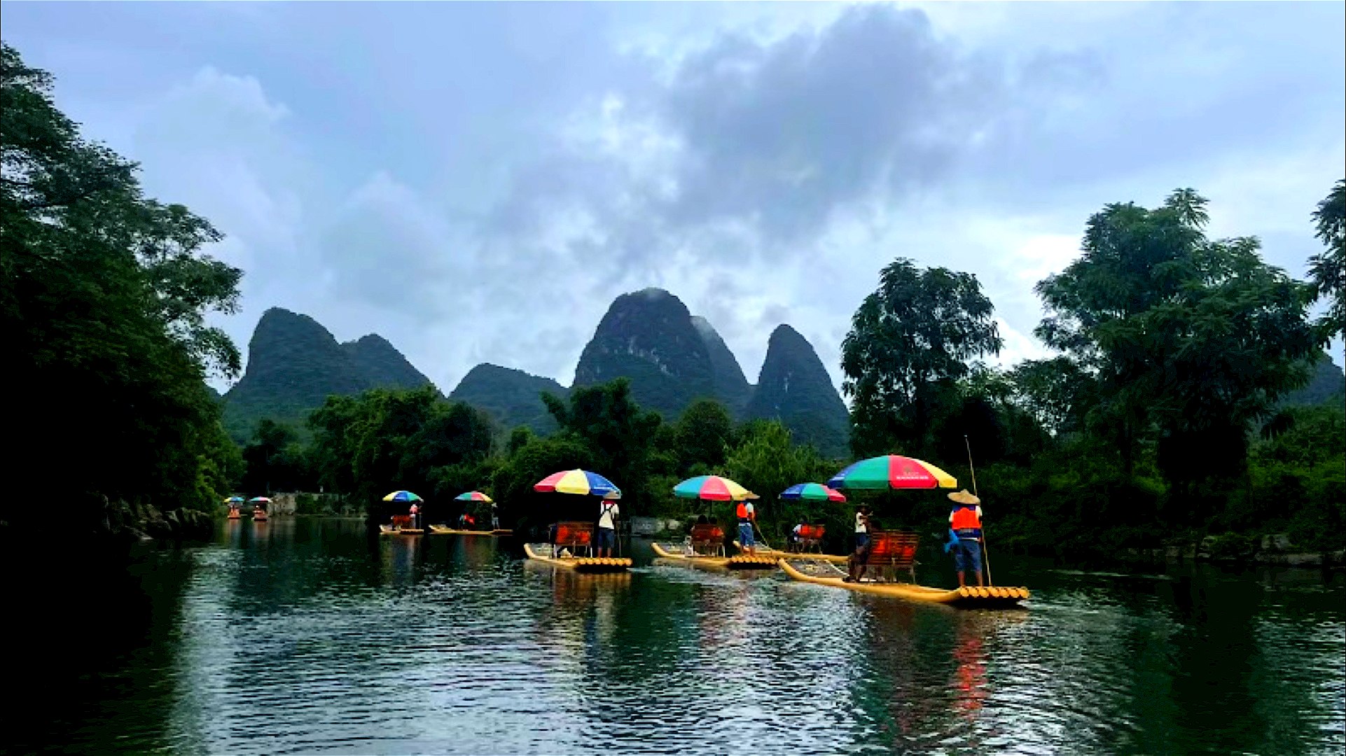 桂林灕江四星船.陽朔遇龍河竹筏.相公山.豪華5星灕江風景酒店4日遊