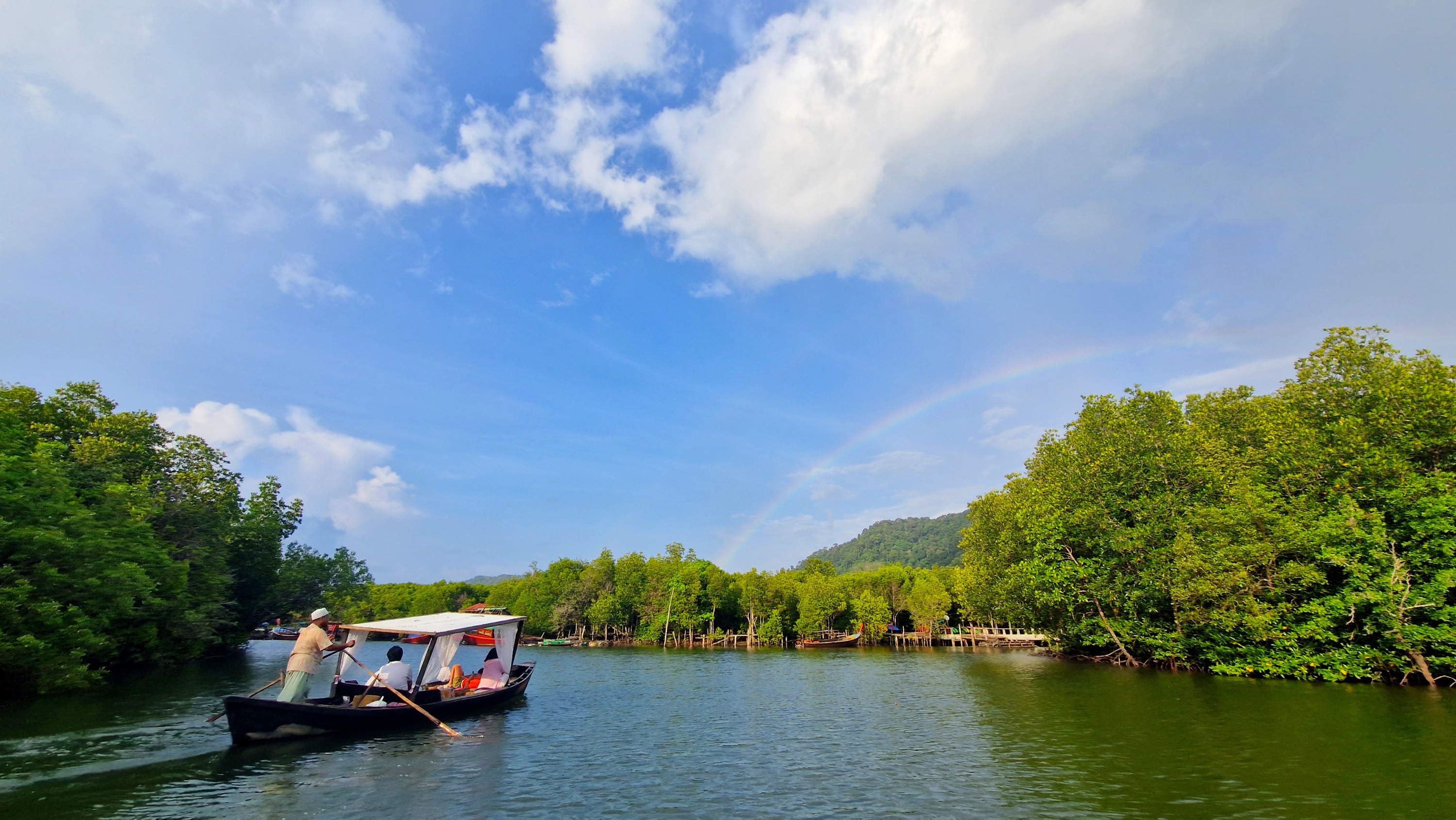 蘭塔島紅樹林浪漫日出遊船之旅