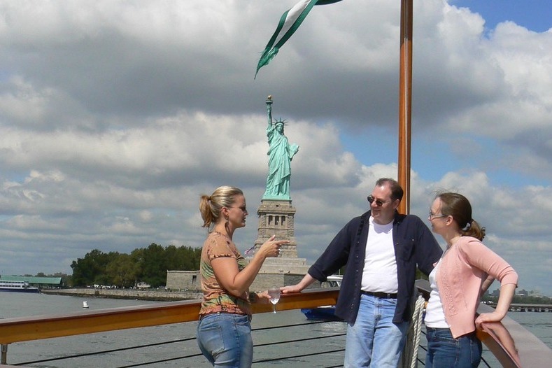 Statue and Skyline Cruise Aboard a Luxury Yacht in New York