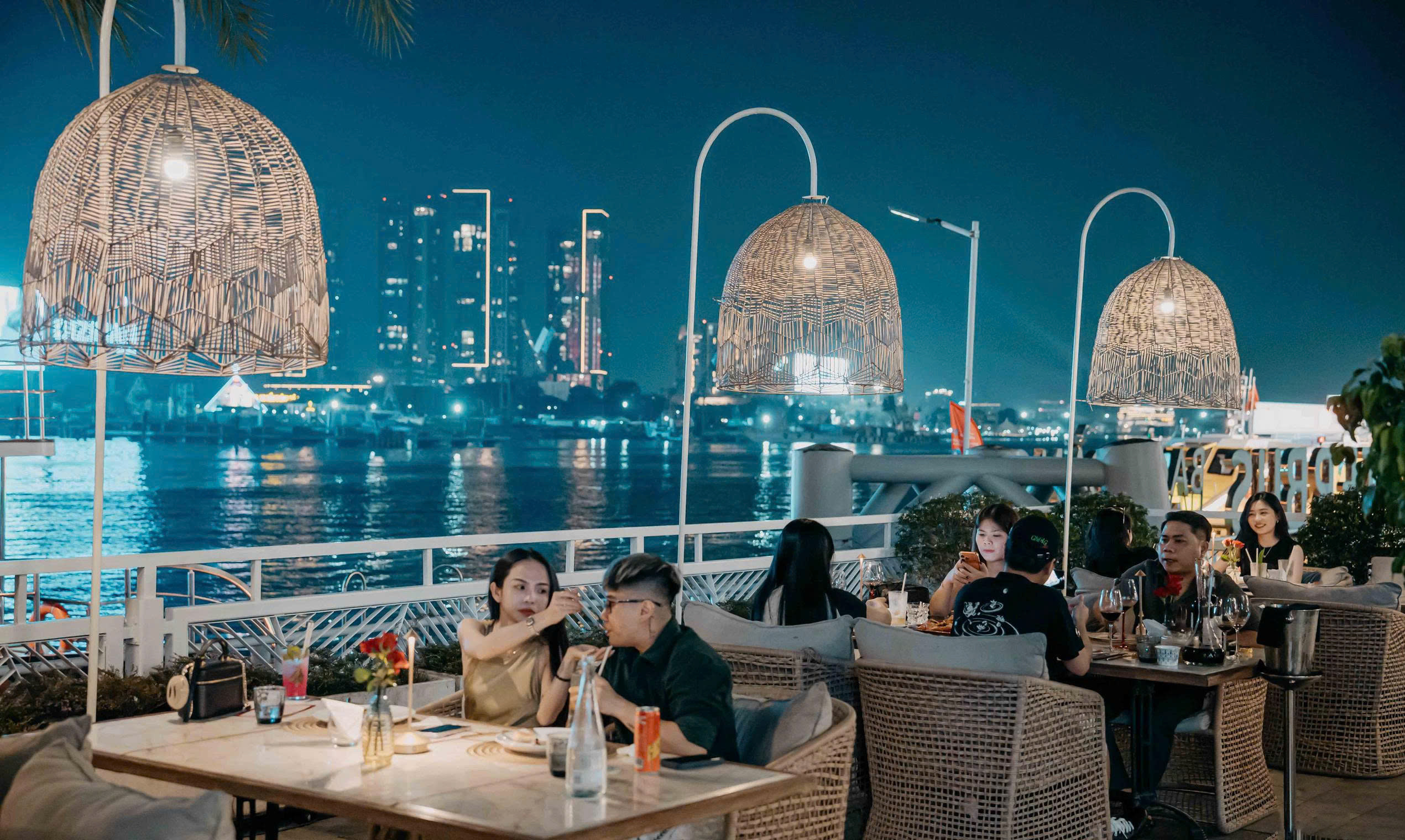 Romantic Riverside Dinner at ROS Yacht Club with Saigon River View