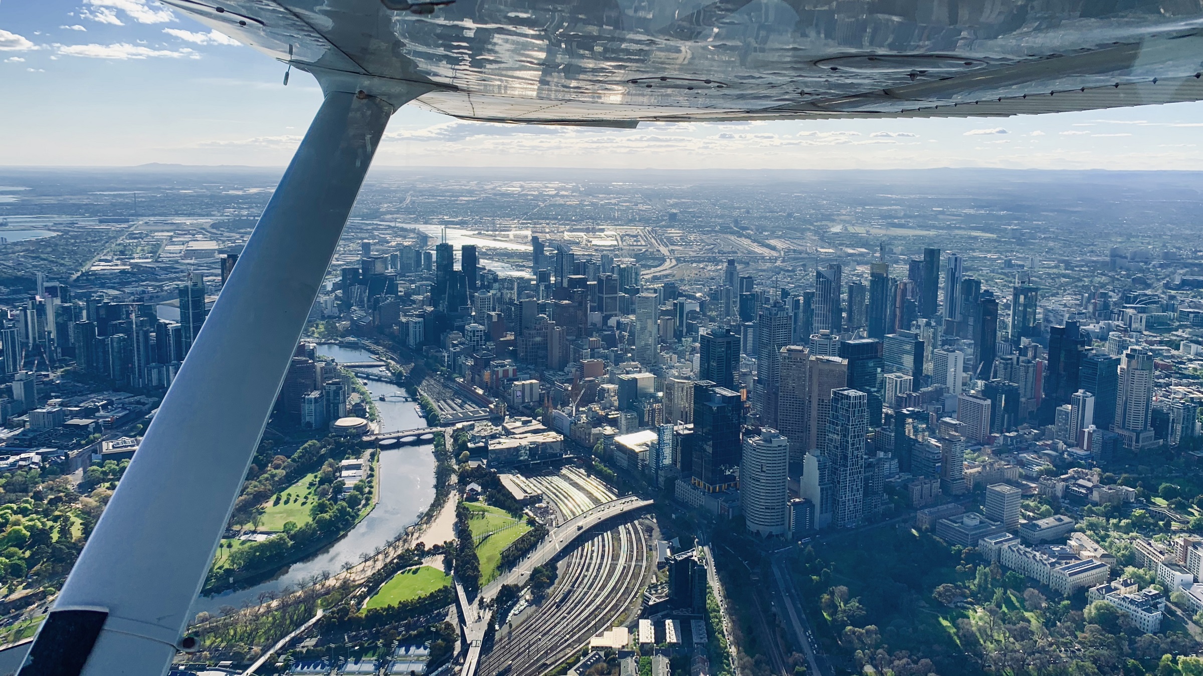 墨爾本中央商務區 30 分鐘飛行體驗 (30 Minutes Flight Over Melbourne CBD)