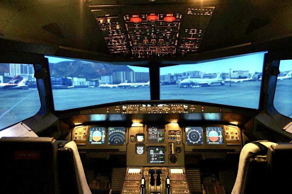 梳邦再也機場空中巴士 A320 飛行模擬體驗