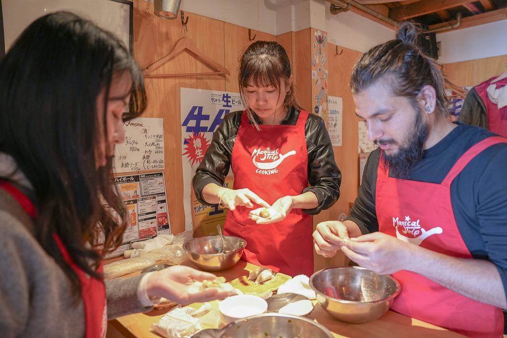 與專業廚師一起學習製作京都拉麵和煎餃