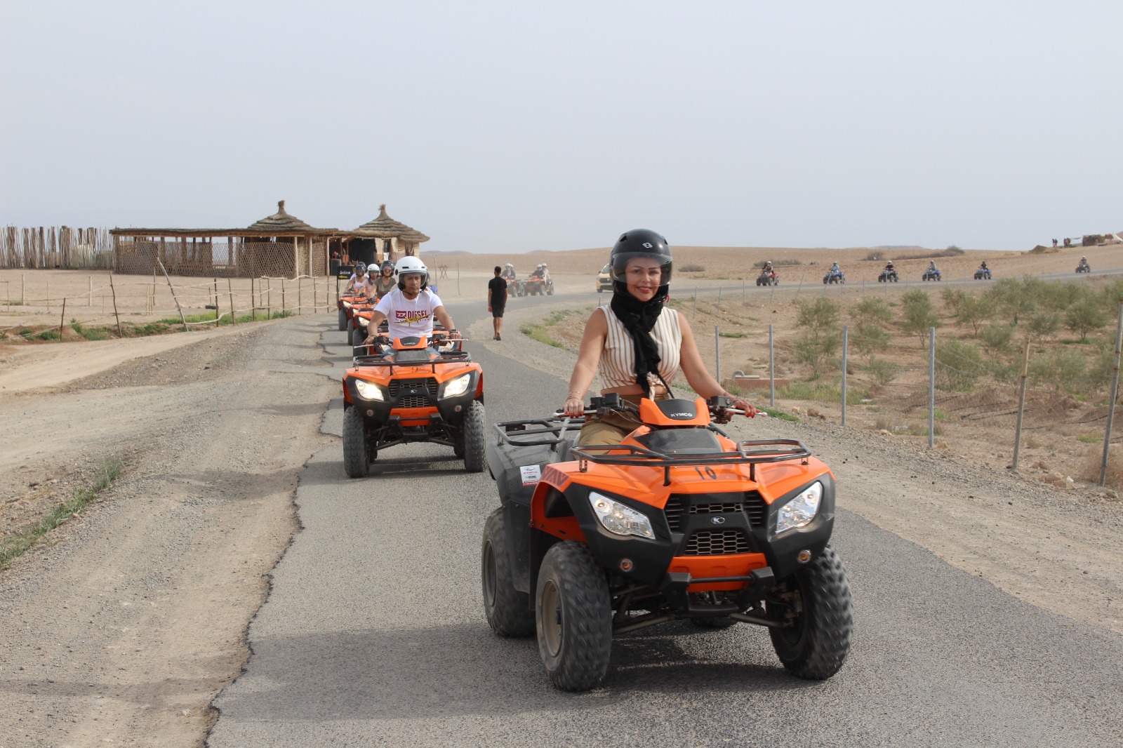 阿格菲沙漠探險之旅（含越野摩托車 & 茶水 & 馬拉喀什接送）