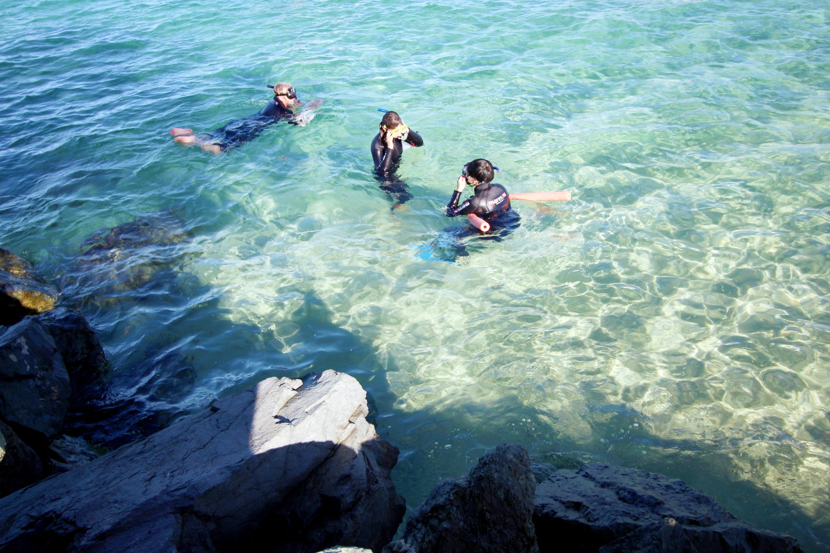 斷浪島浮潛半日遊