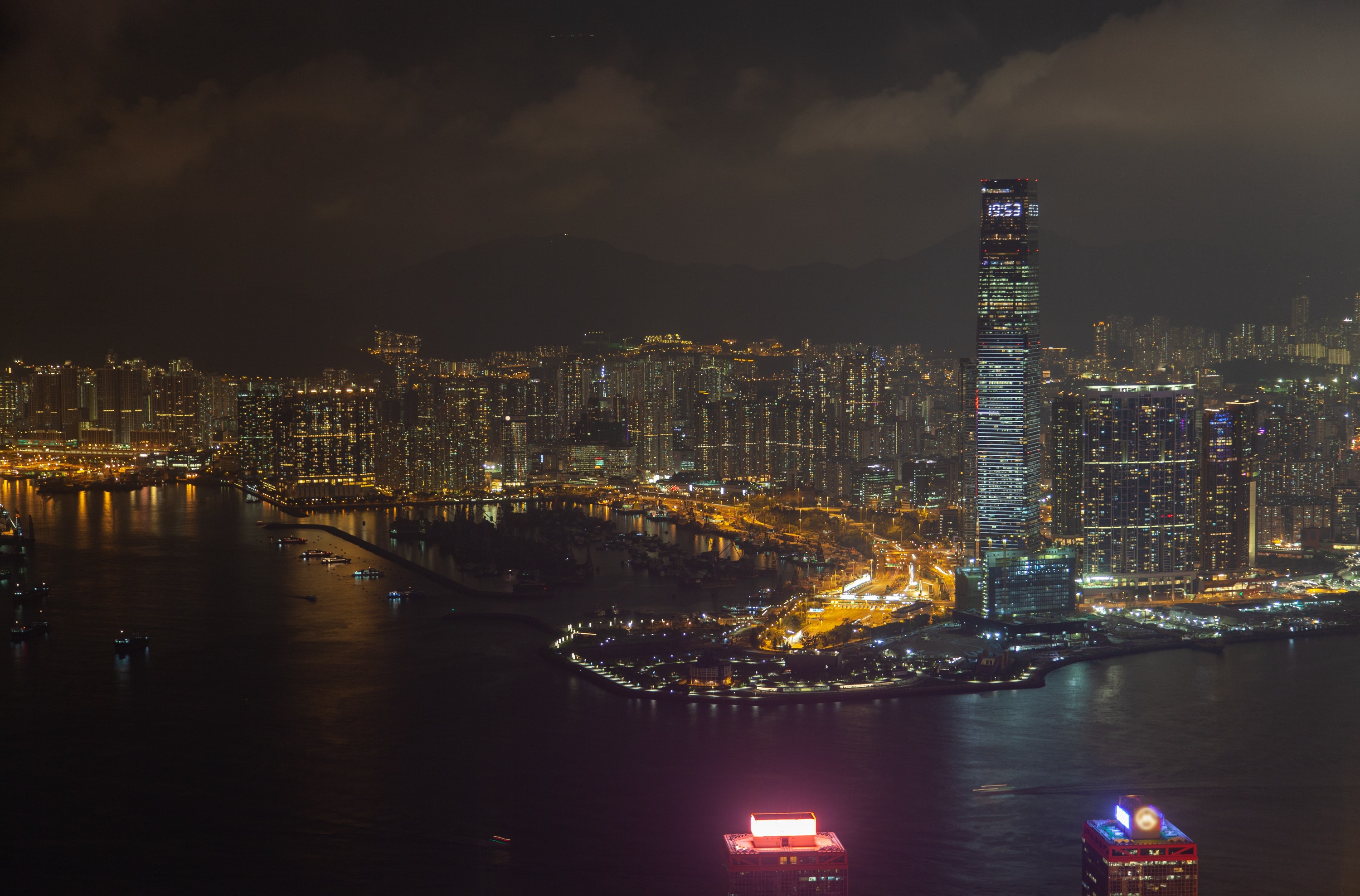 海港城&M+博物館&油尖旺包車一日遊（廣東出發）