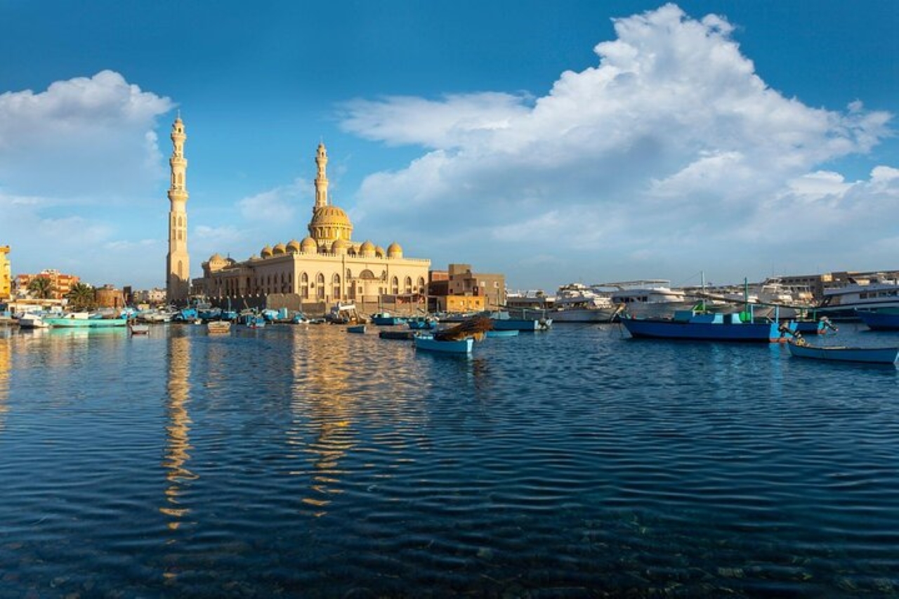 Hurghada City Tour and Handicrafts Shop With transfer - Hurghada