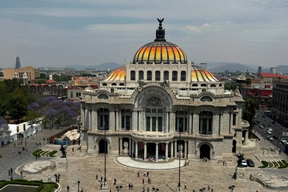 Stunning glass dome casting colorful reflections throughout the museum’s interior space