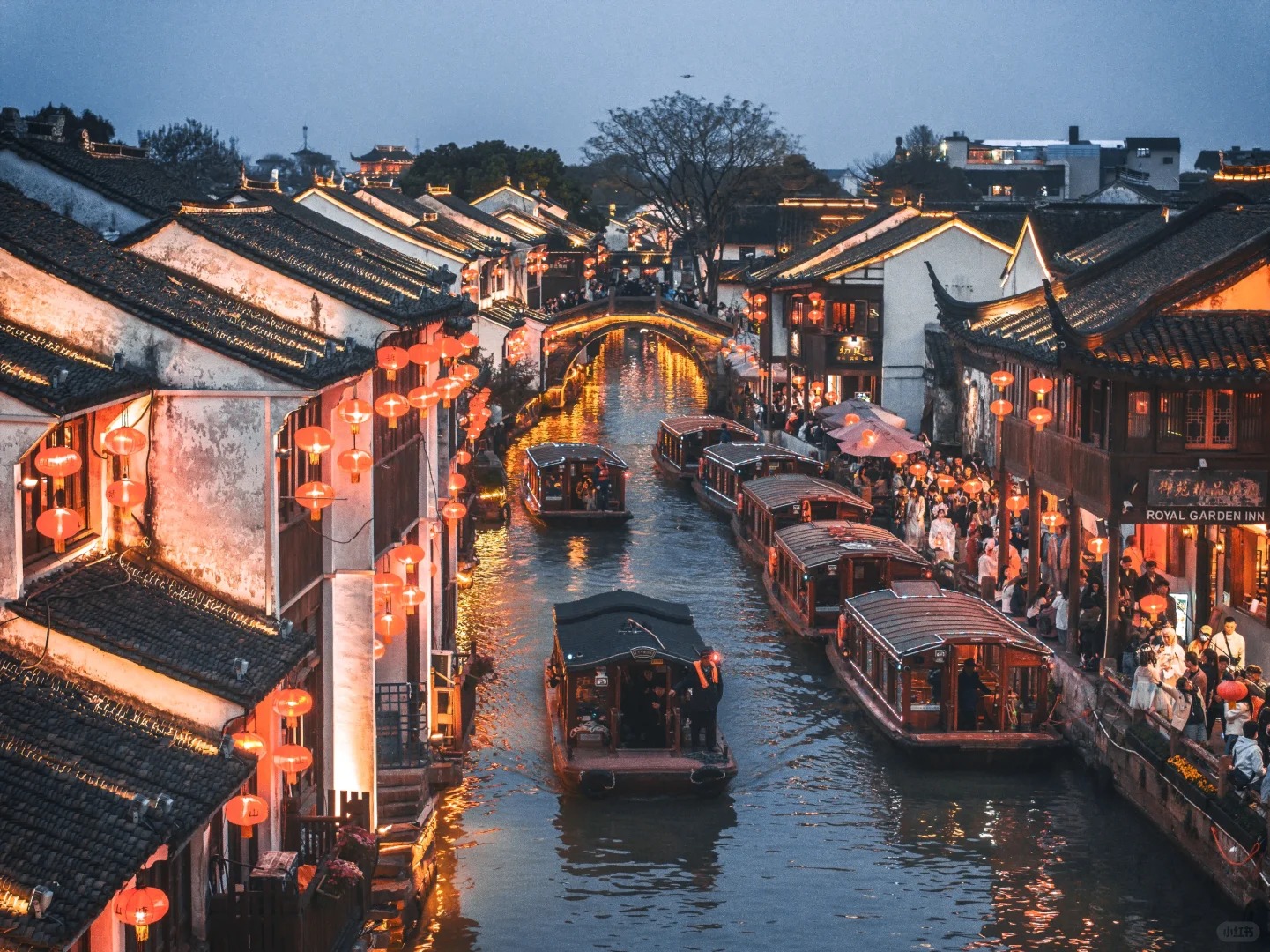 Shantang Street, known as the "No. 1 Street in China," is not only an important waterway and land passage in Suzhou City and a representative of China's developed commercial and trade culture block during the Ming and Qing Dynasties, but also a vivid exam