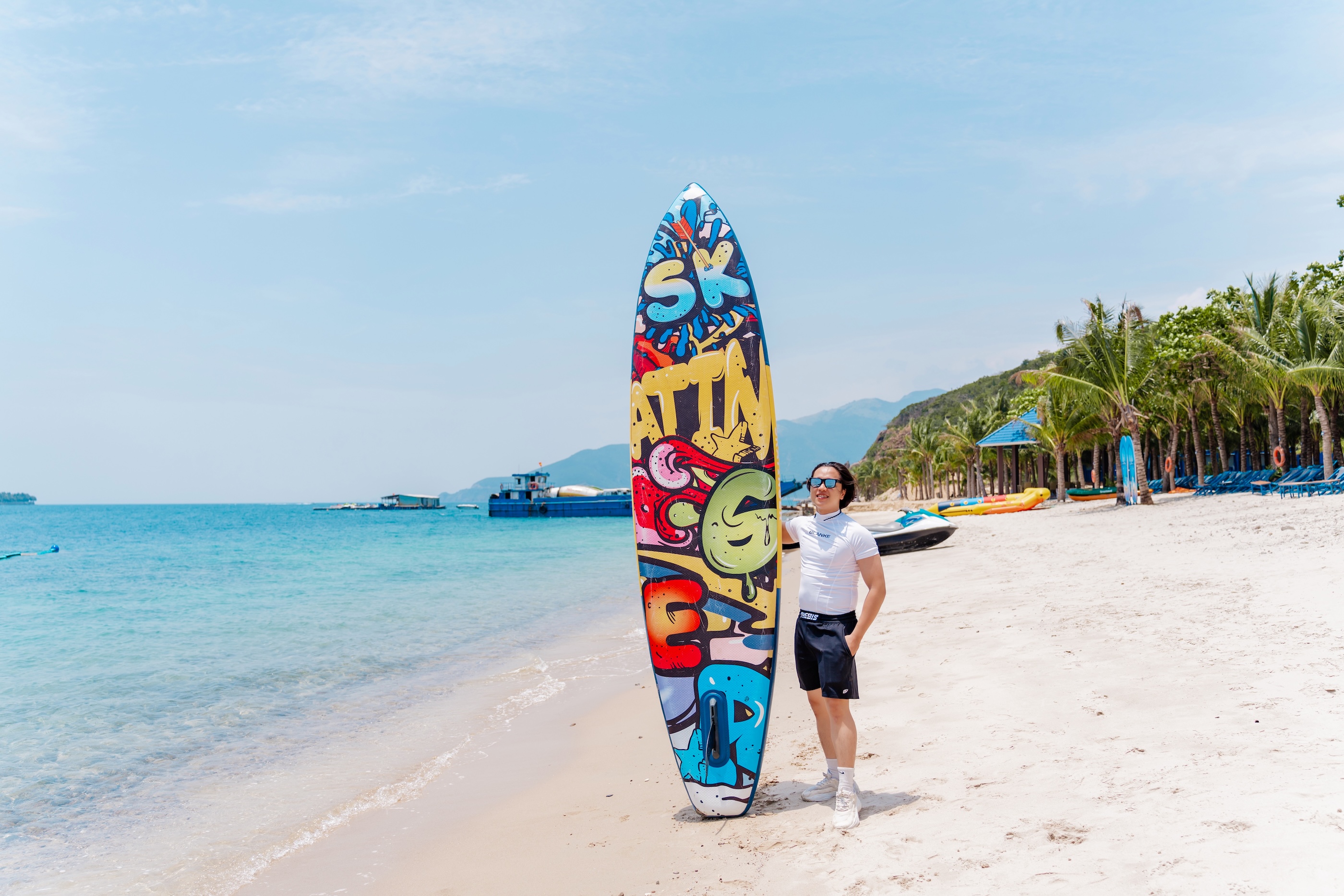 Nha Trang Day Tour to Soi Beach & Tri Nguyen Aquarium By Speed Boat