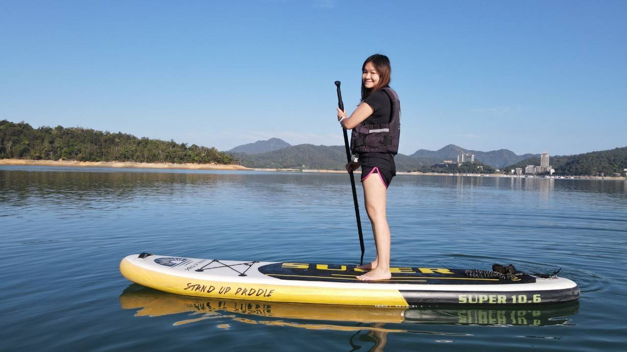 Nantou: Sun Moon Lake Standup Paddleboarding