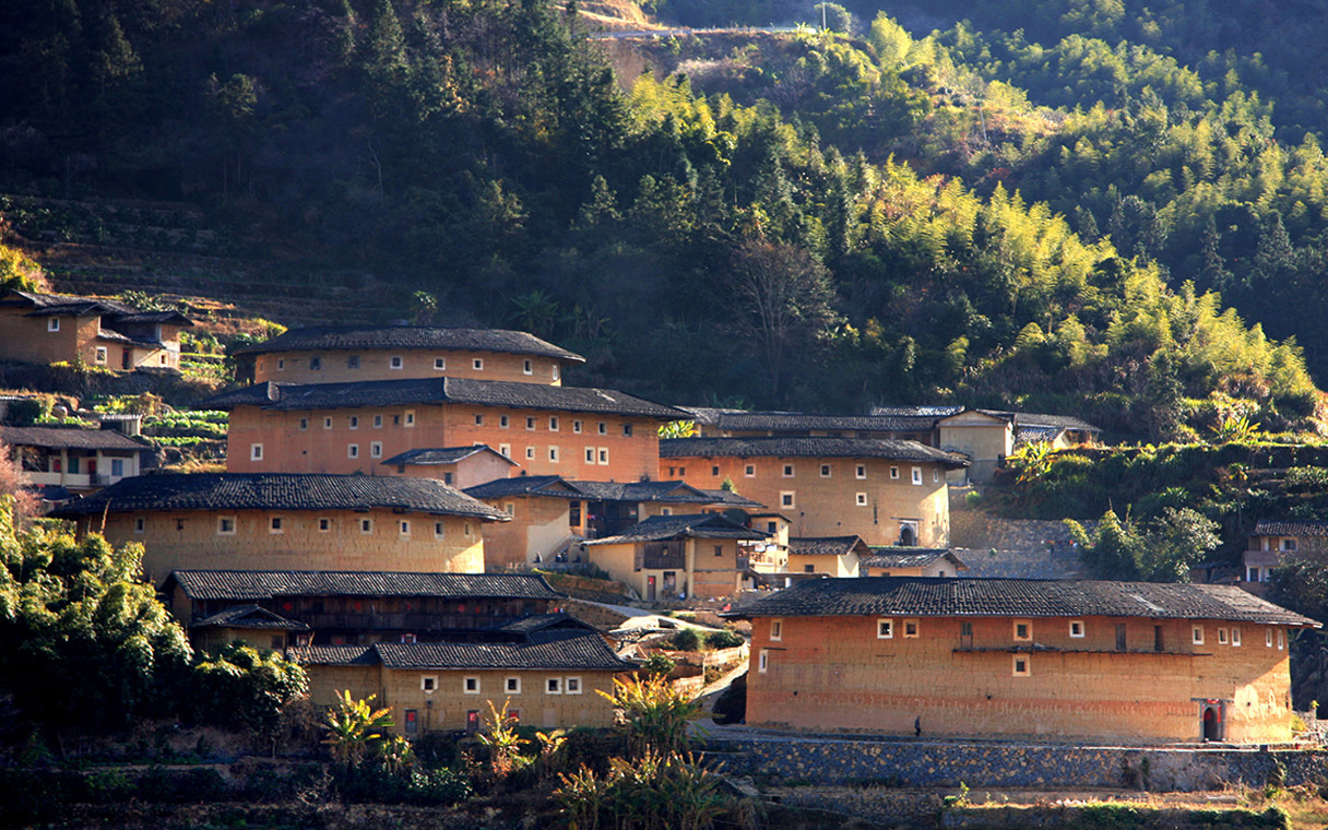 Tianluokeng Tulou Cluster + Yuchang Building + Taxia Village 1-Day Tour