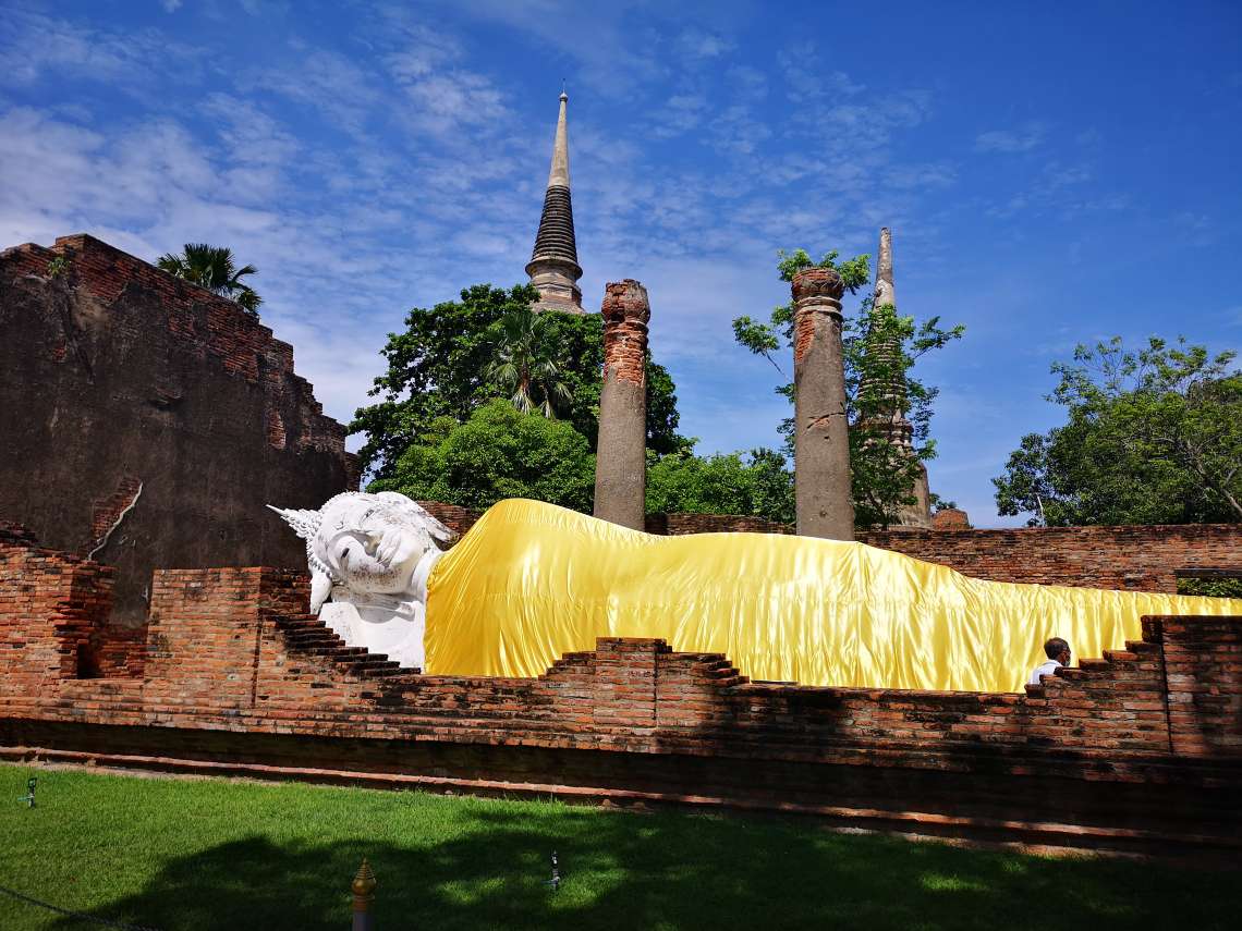 Start slowly in the morning! Half-day tour of the World Heritage Ayutthaya Ruins: Tour 5 major ruins (departing from Bangkok / with Japanese guide) (E5)