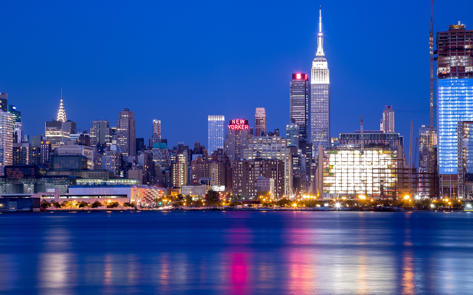 NYC Skyline: Harbor Lights Night Sightseeing Cruise 