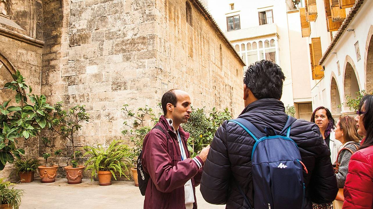 Wander Valencia’s ancient streets, where every corner reveals centuries of rich history