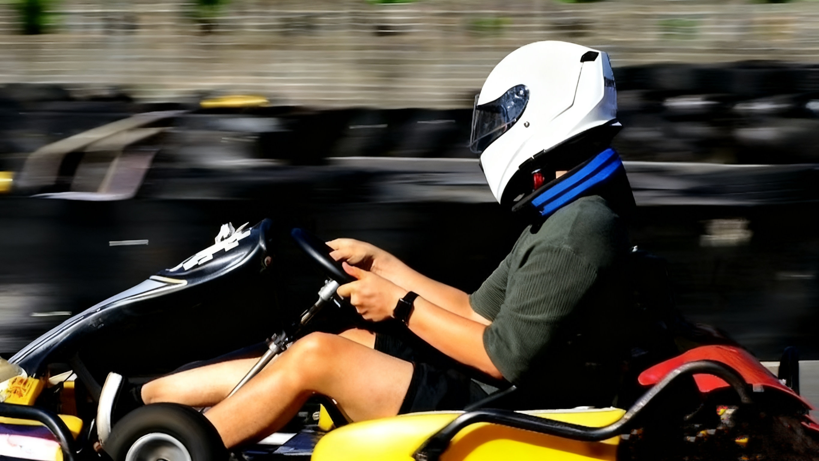 Shenzhen Feichi Karting Club & Karting Blasting Moment + Professional Guidance + Throttle Decompression Session