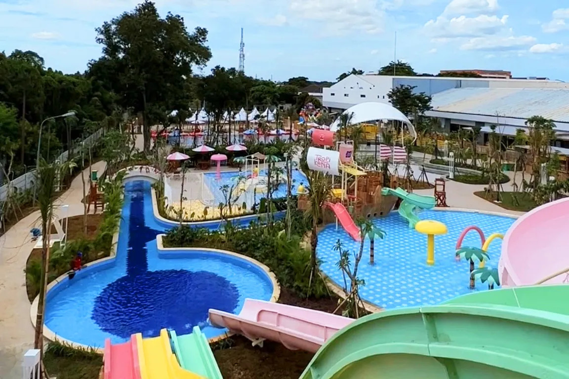 Tropikana Waterpark Cimone in Tangerang