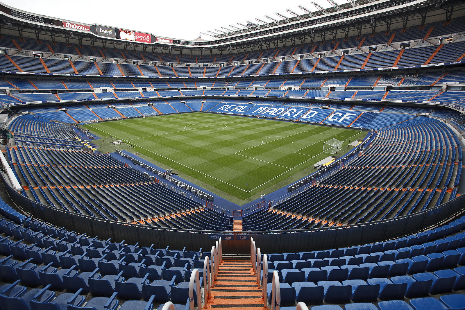 Madrid Highlights Tour with Santiago Bernabeu Stadium Visit