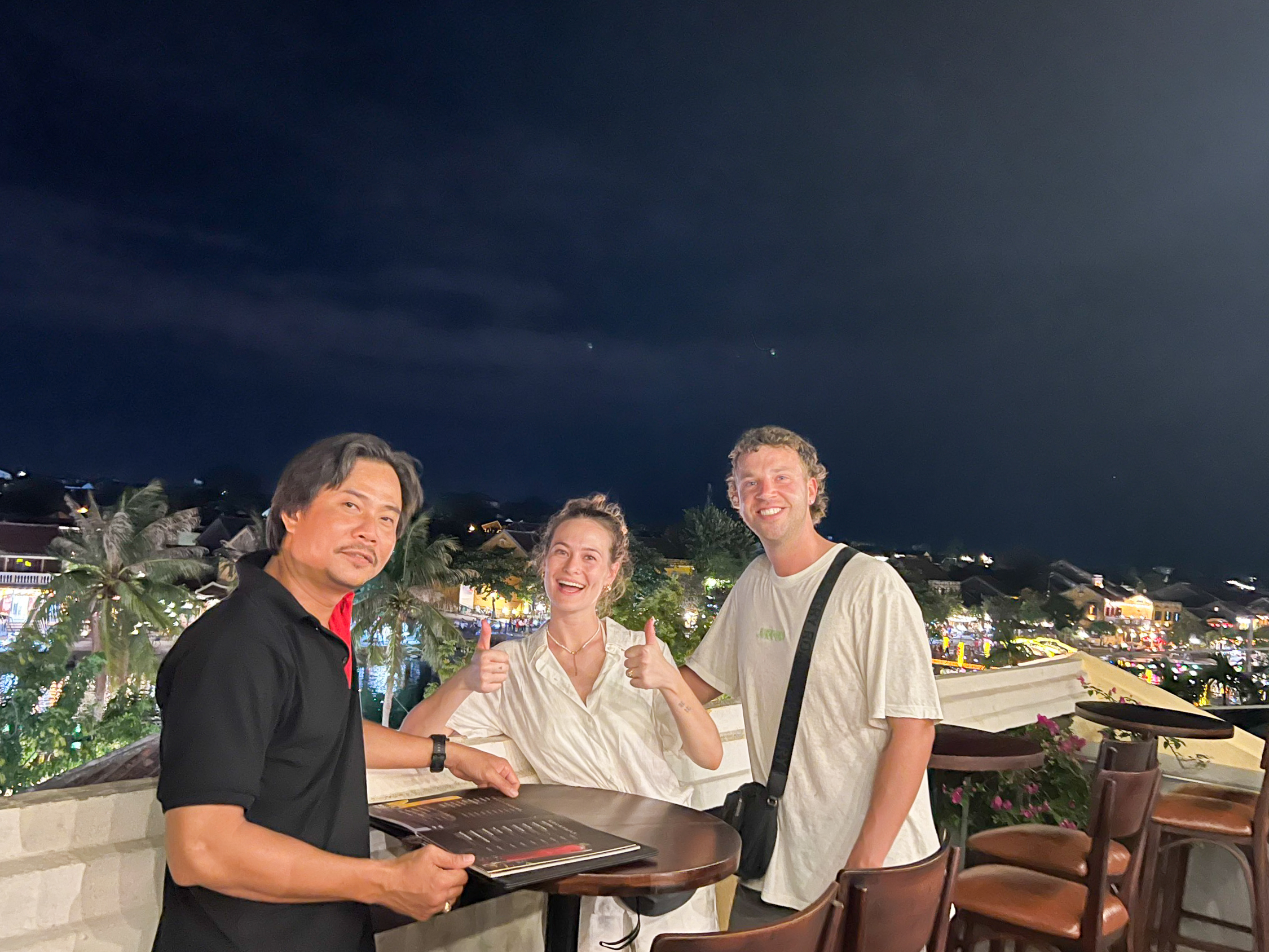 會安（Hoi An） 電動摩托車夜市美食之旅