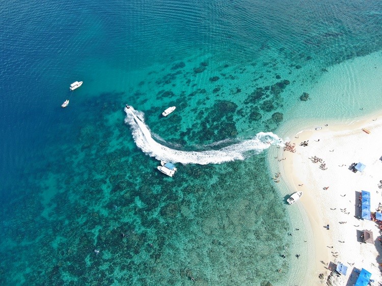 Sanya Baifu Island Private Guided Day Tour