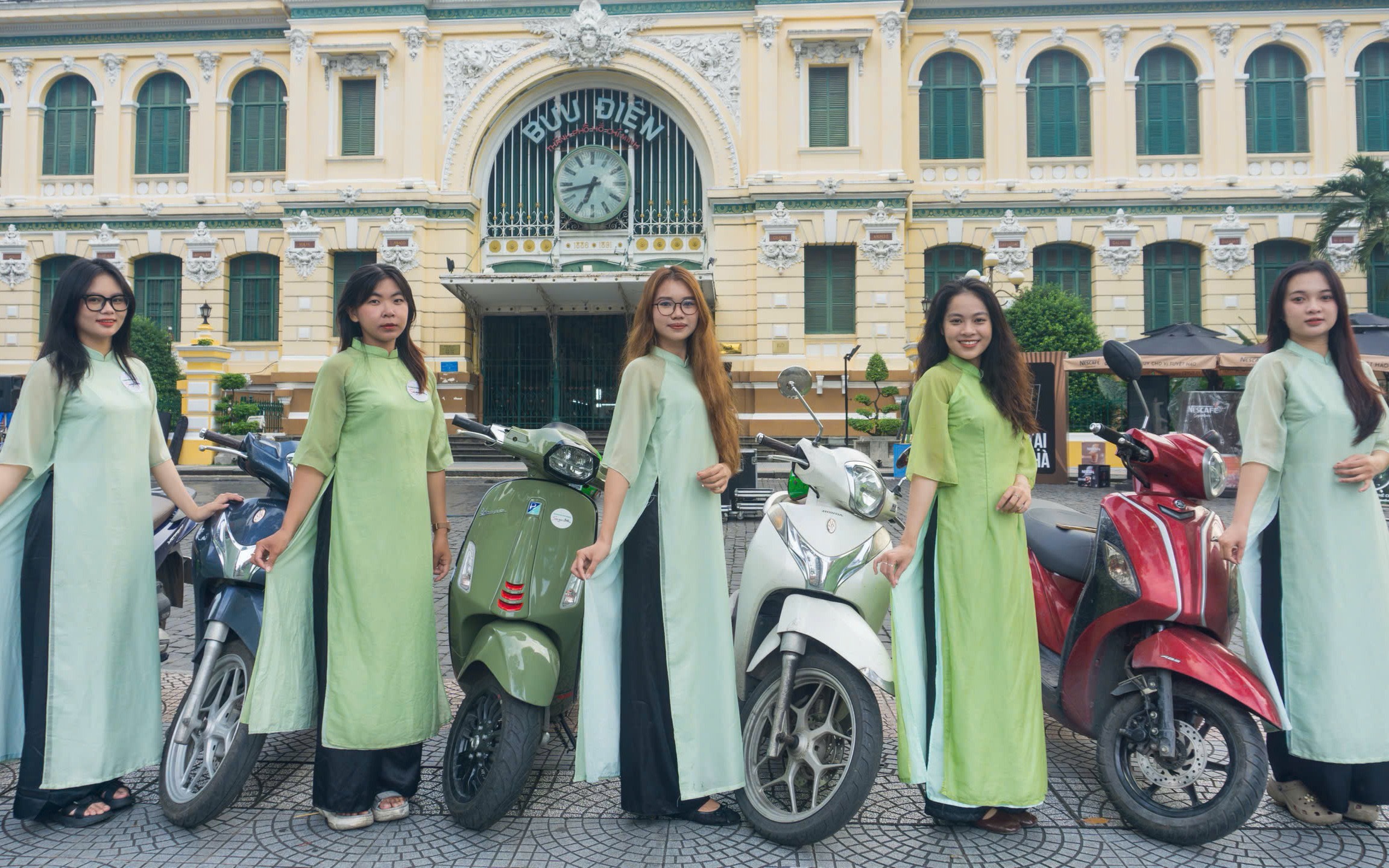 Ho Chi Minh City: Vegetarian Food Tour | Female Riders Optional