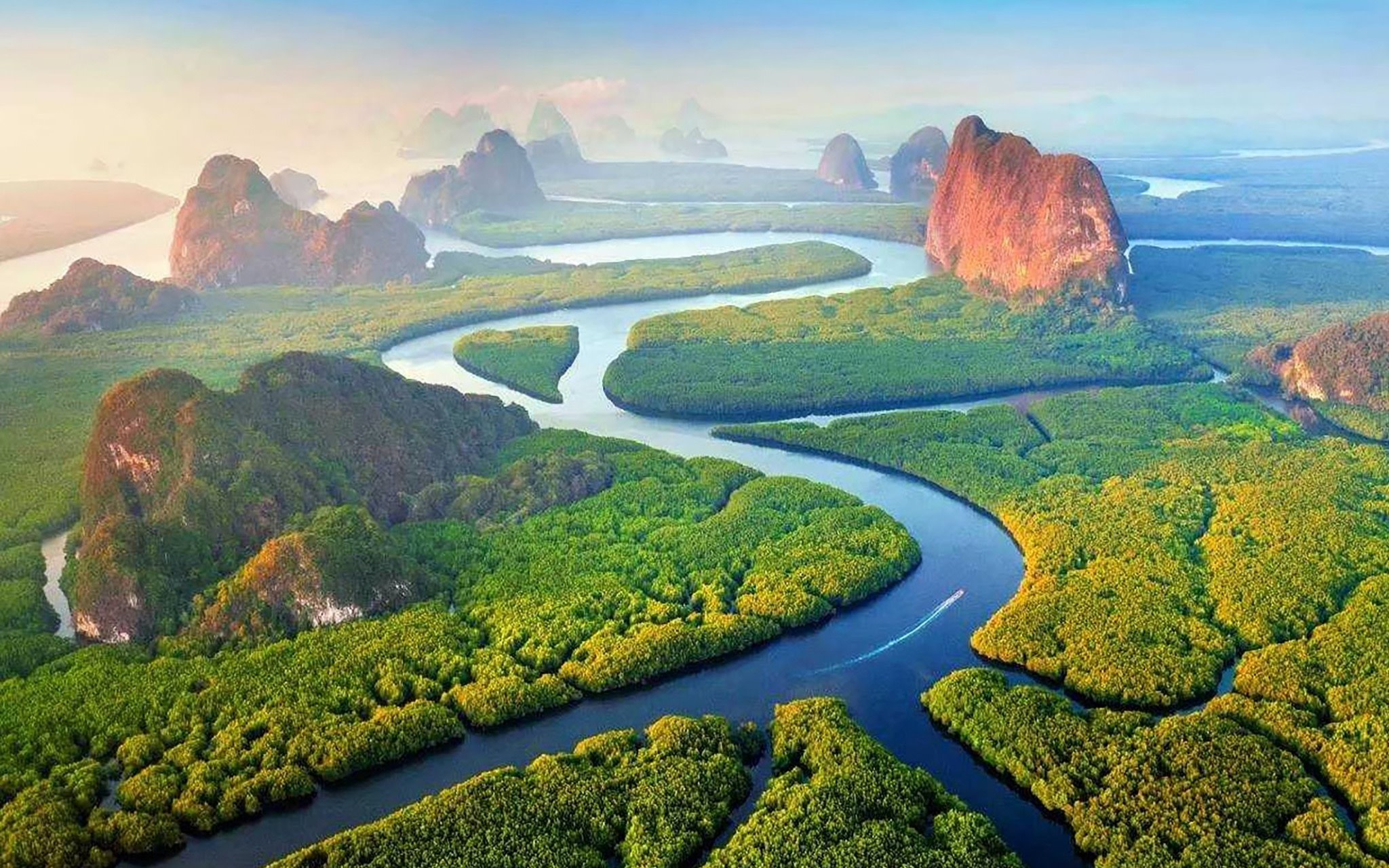 Phuket James Bond Island Full-Day Speedboat Tour with Canoeing