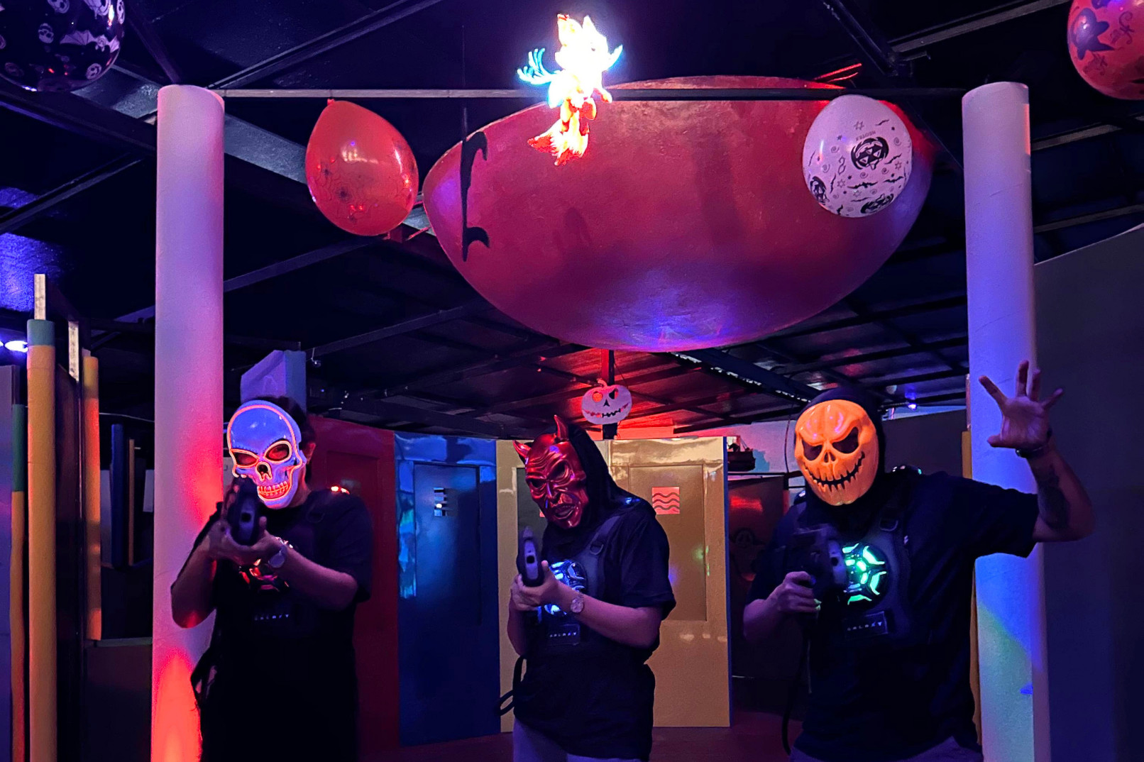 M2 Laser Tag Phuket – Опыт лазерной битвы в арене