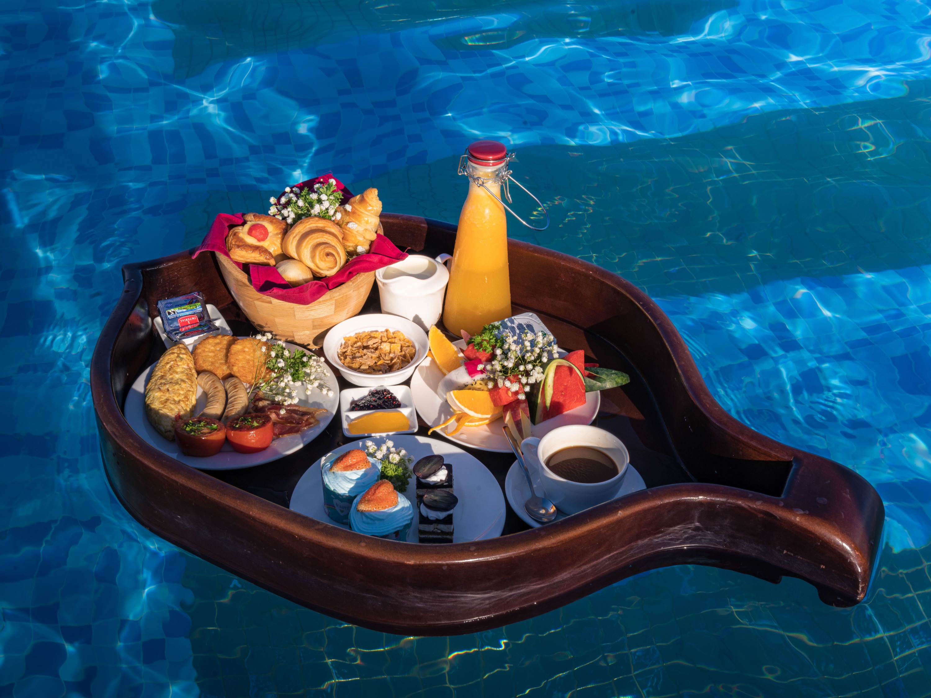 Floating Breakfast