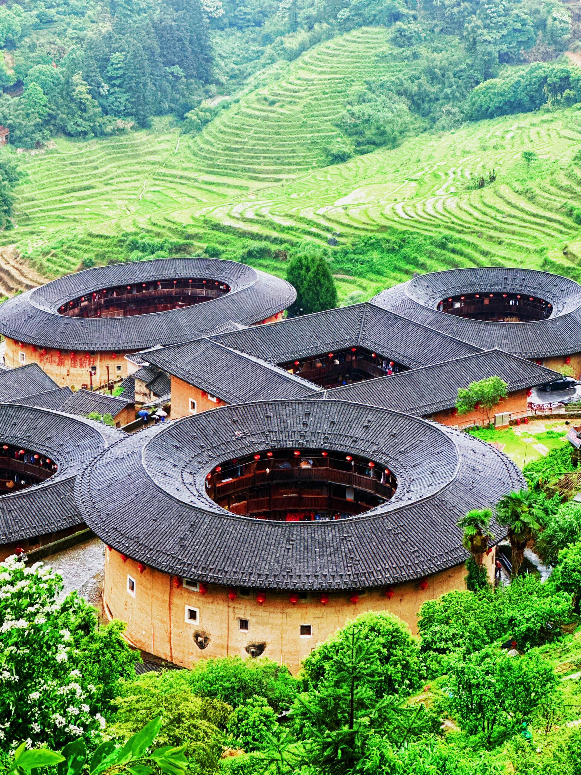 福建廈門出發漳州雲水謠古鎮+土樓一日遊（贈送圍桌中式簡餐）