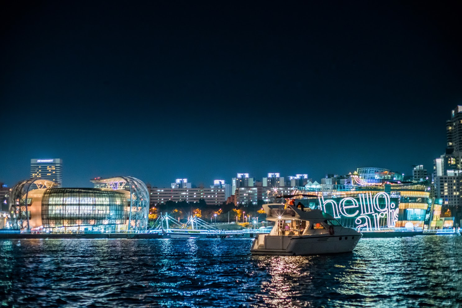 這裡經常被用於舉辦私人派對、求婚及其他活動，是享受浪漫時光的絕佳選擇。