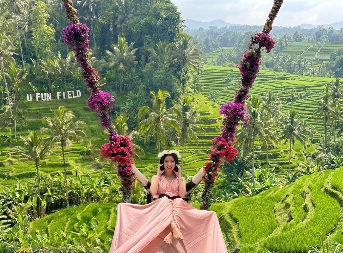 Create picture-perfect memories on our flower swings.