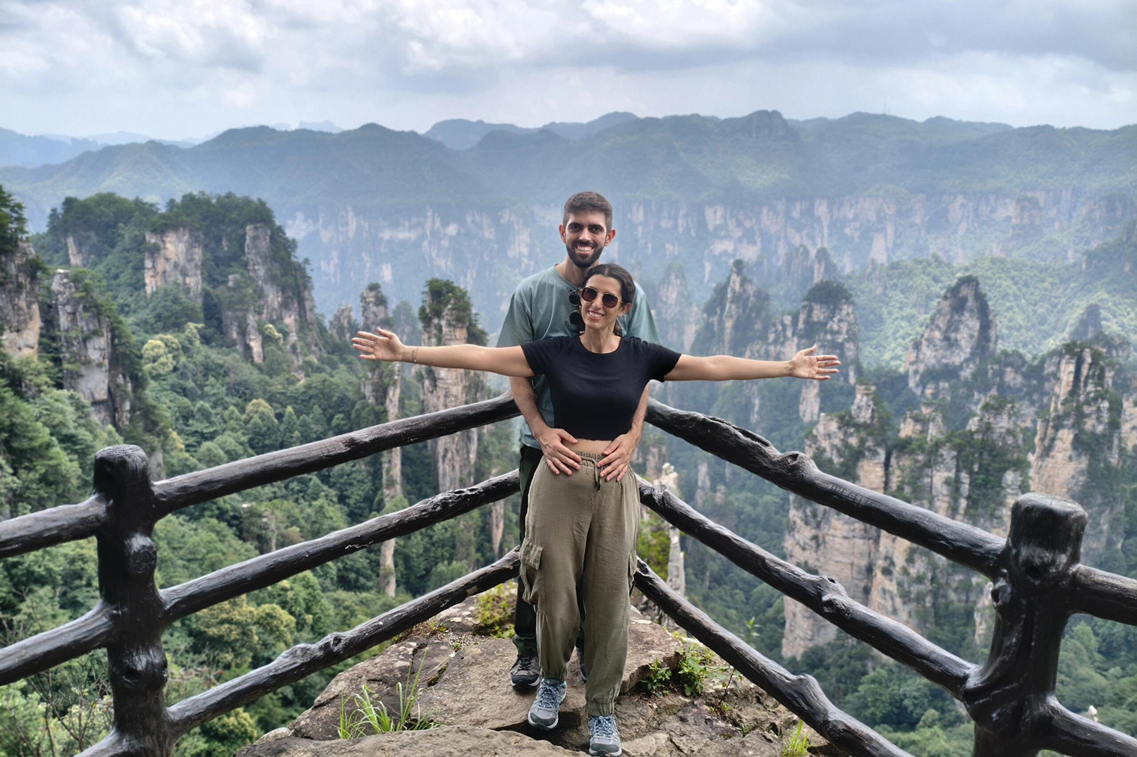 Zhangjiajie National Forest Park Ticket + Multilingual Guide Service