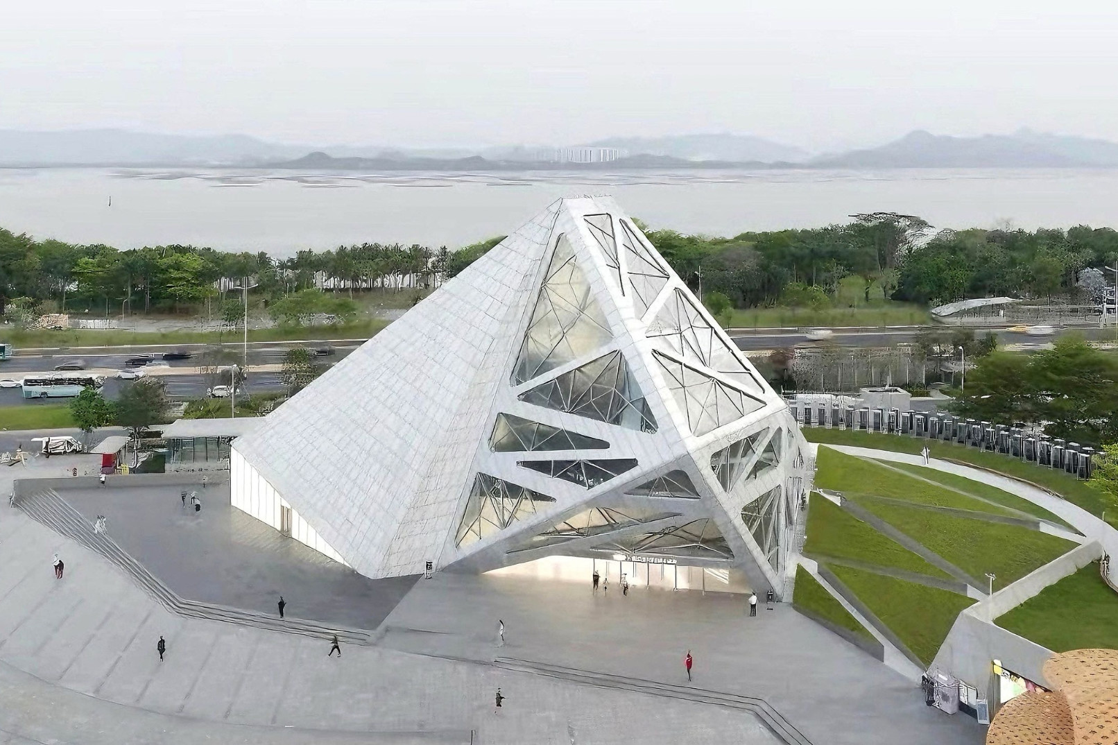 Creator City: A One-Day Tech Tour of Shenzhen