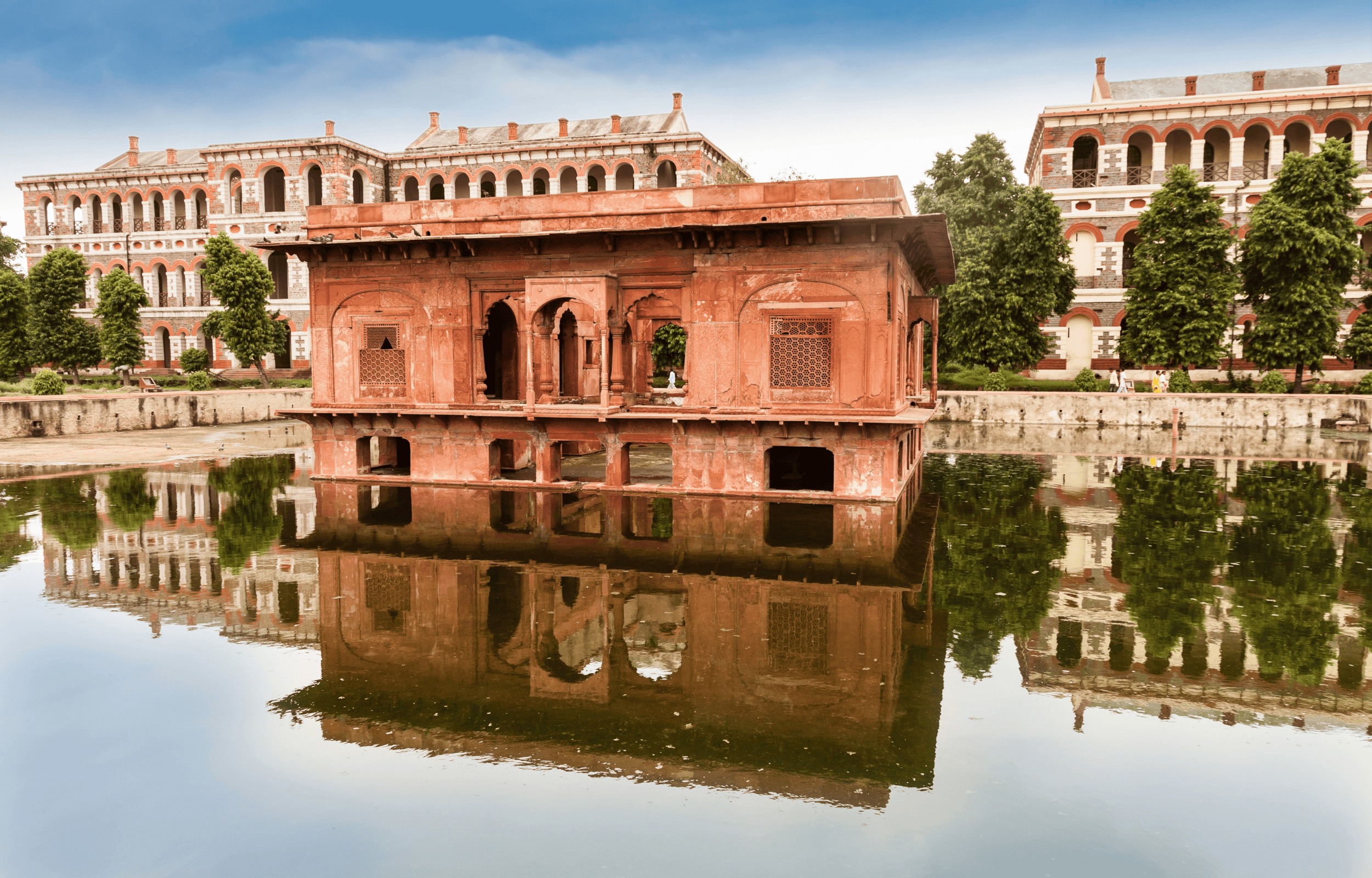 Zafar Mahal pavilion, located within the Hayat Bakhsh Bagh (garden)