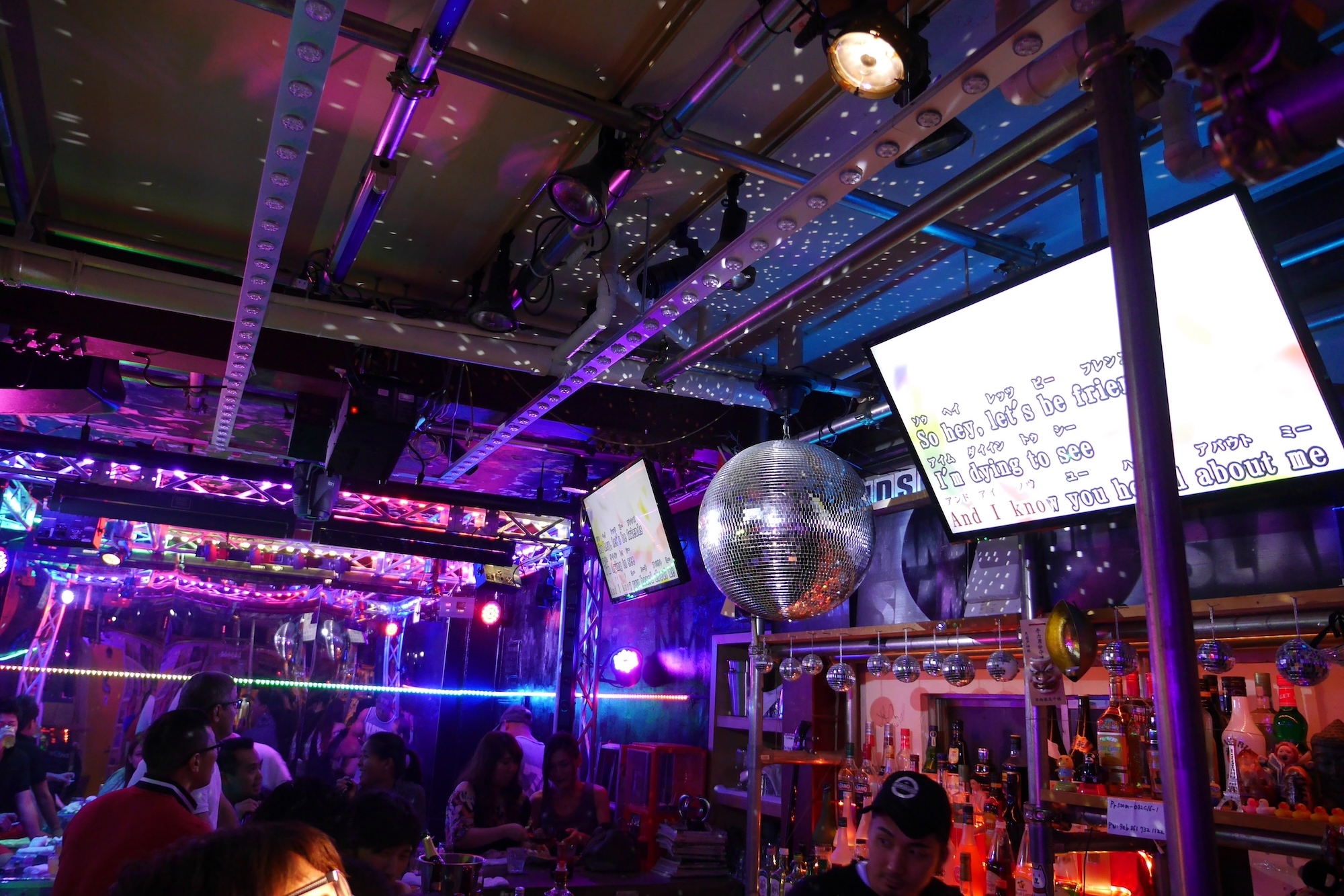 大阪：同志文化夜遊體驗－探索道頓堀與新世界