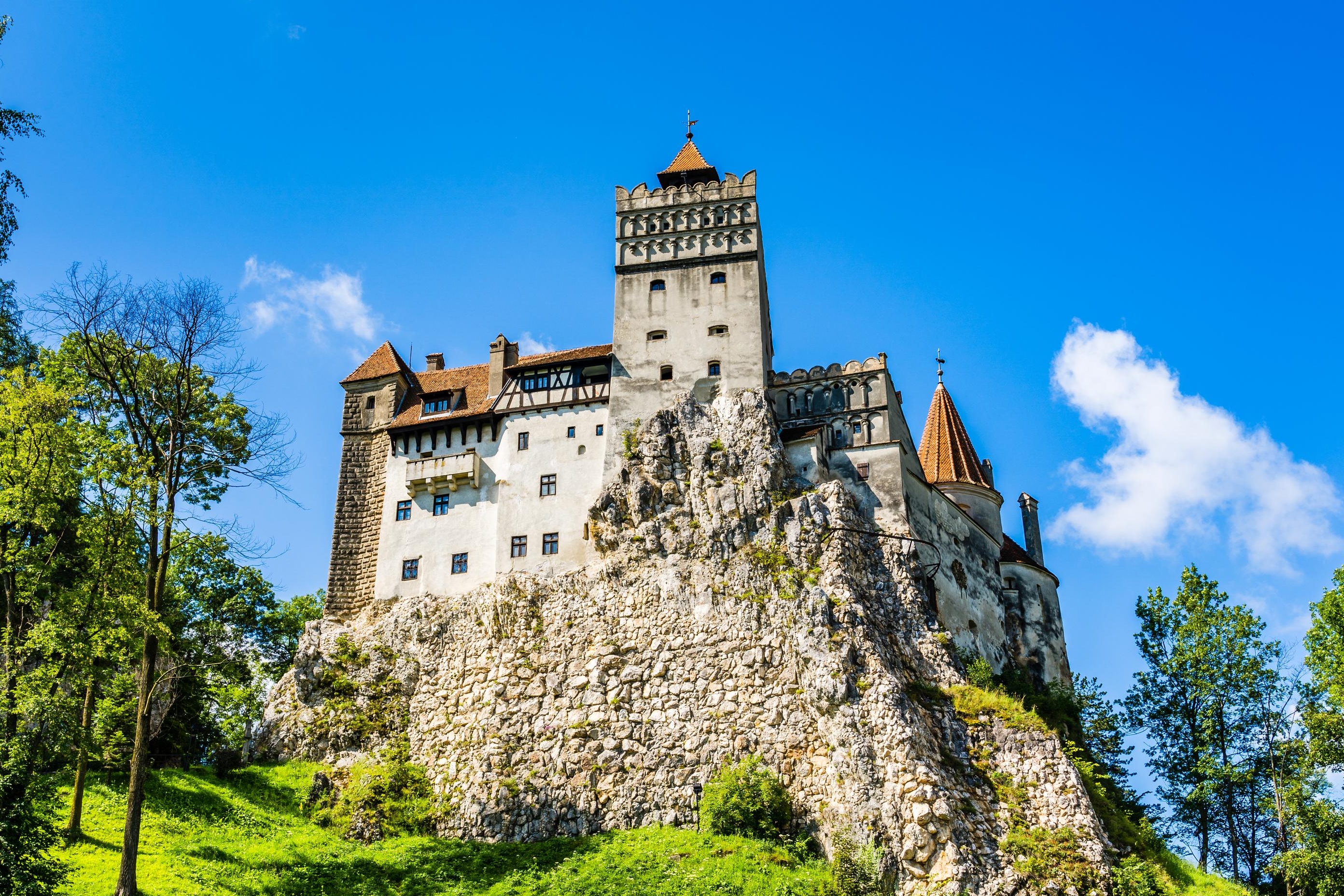 Dracula's Castle, Peles Castle and Brasov Tour from Bucharest