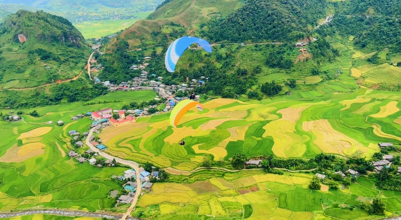 越南木江界（Mu Cang Chai）滑翔傘風景區飛行體驗