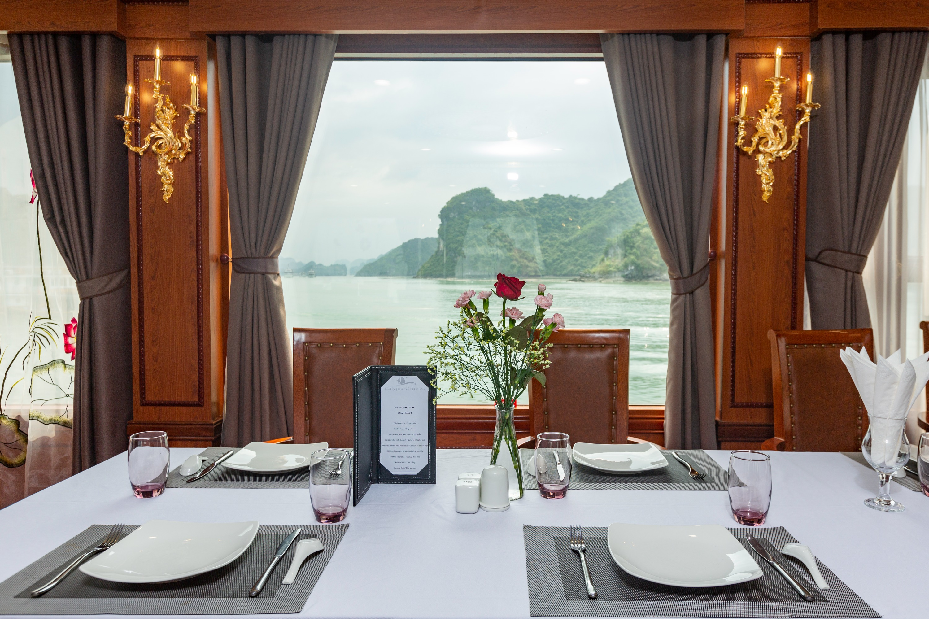 【新路線】2天1夜 下龍灣 & 蘭哈灣遊船探索之旅（Calypso Cruise提供）