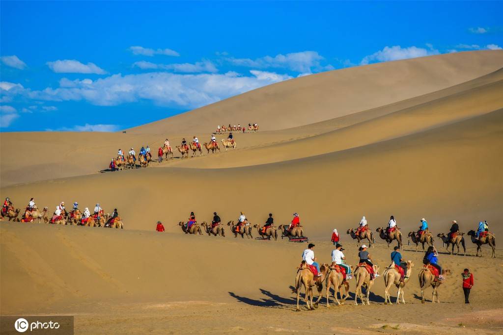 敦煌私人導覽半日遊 鳴沙山月牙泉 騎駱駝體驗