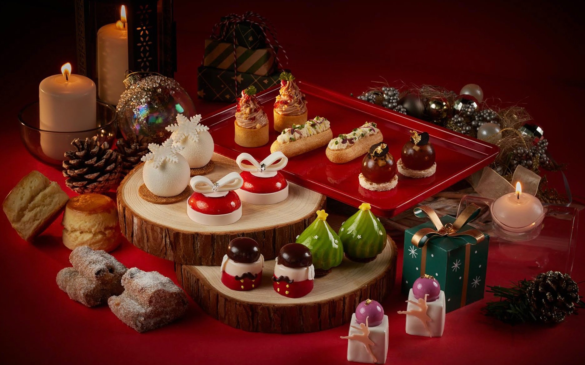 The Ritz-Carlton Hong Kong The Lounge & Bar | 3-course Dinner Menu, Nutcracker Enchanted Afternoon Tea Set
