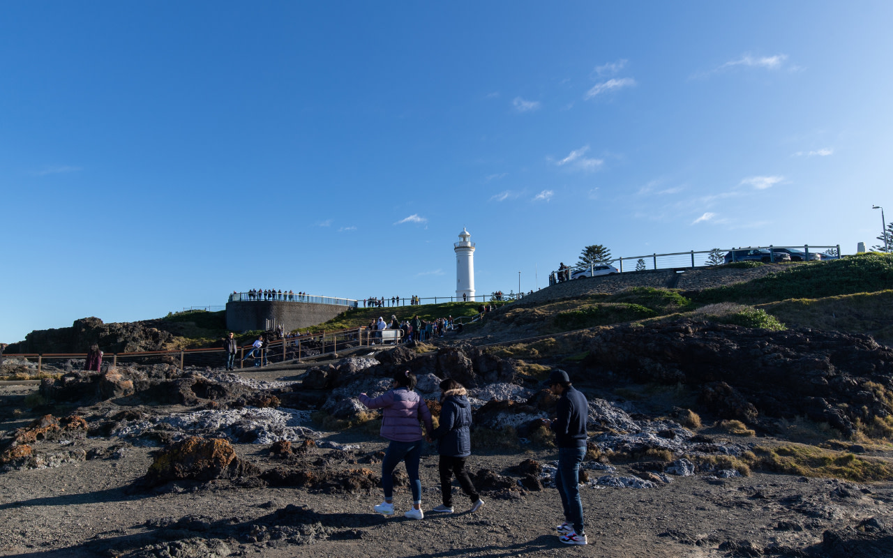 沿著大洋路 (Grand Pacific Drive) 欣賞壯麗的海岸風光，盡覽澳洲令人驚嘆的海洋景致。