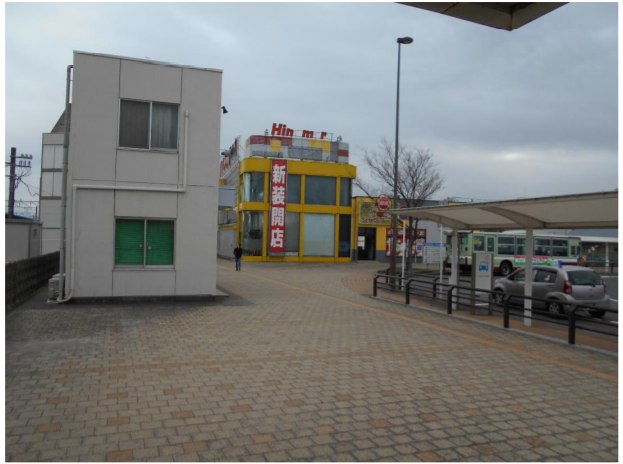 Go straight and pass the Kimitsu Police Station to get to the "Nitto Kotsu Bus Information Center"