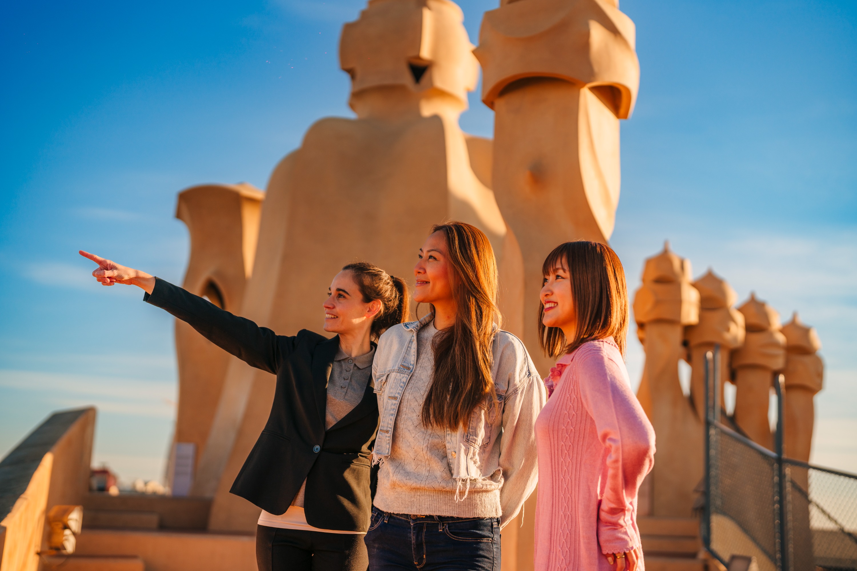 looking around La Pedrera