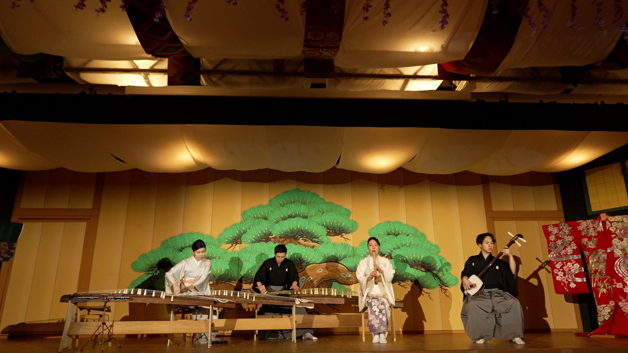 Japanese traditional music show & Kabuki Costume Photo