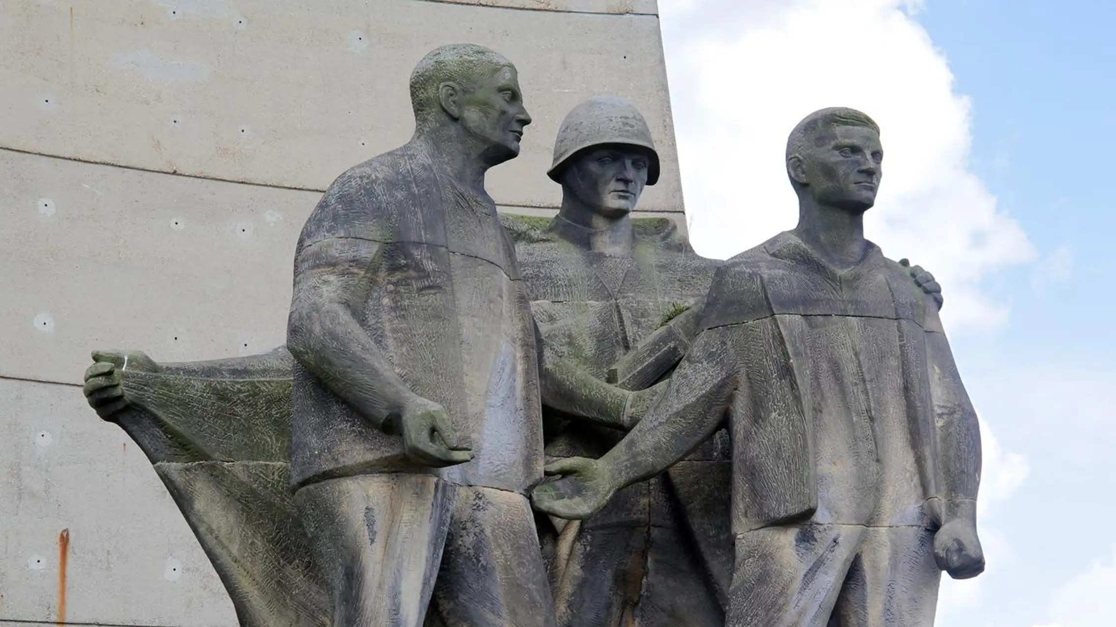 紀念二戰結束時在薩克森豪森獲釋的囚犯的蘇聯解放紀念碑 紀念二戰結束時在薩克森豪森獲釋的囚犯的蘇聯解放紀念碑