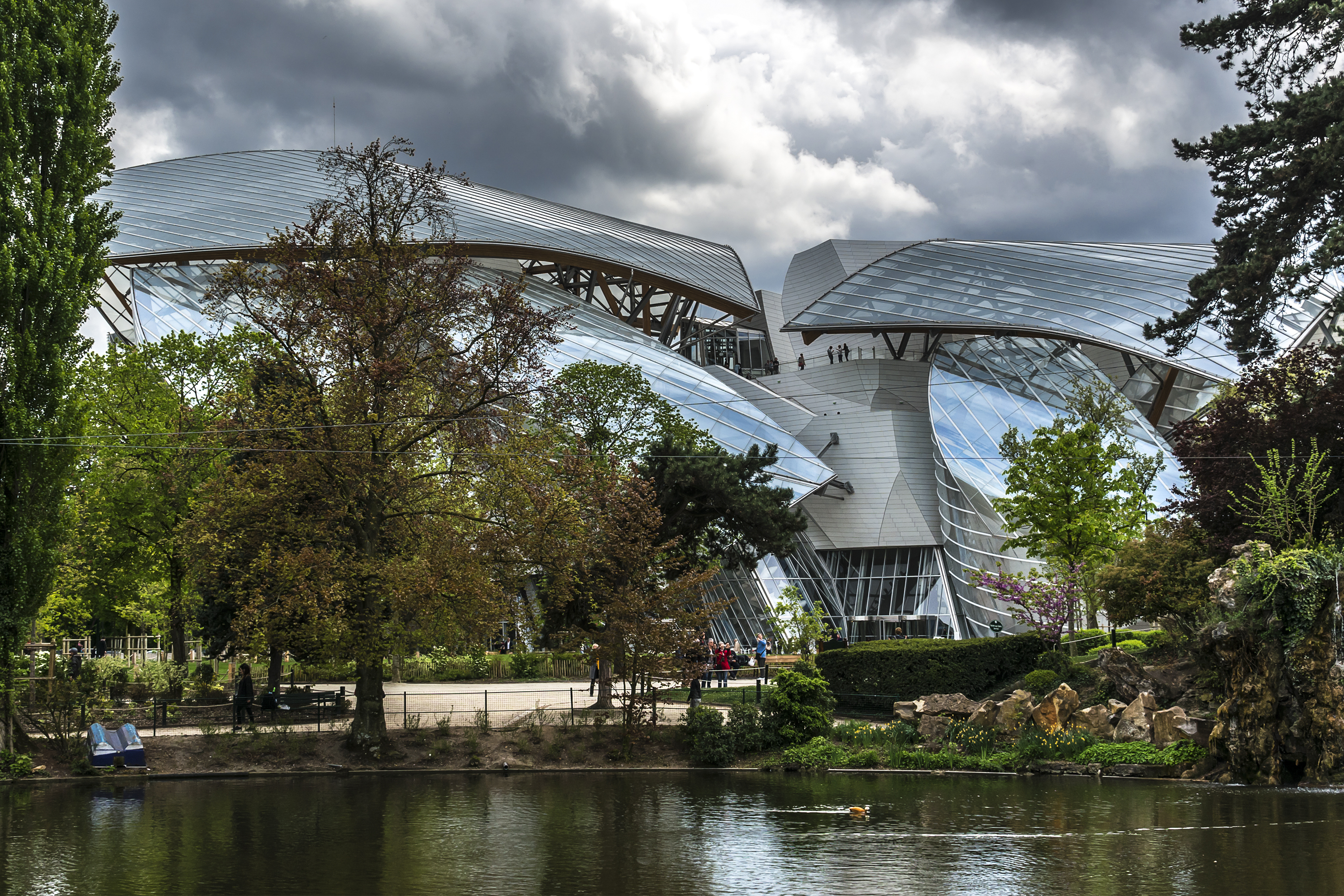 Louis Vuitton Foundation VIP 入場チケット（パリ / ガイド付き）