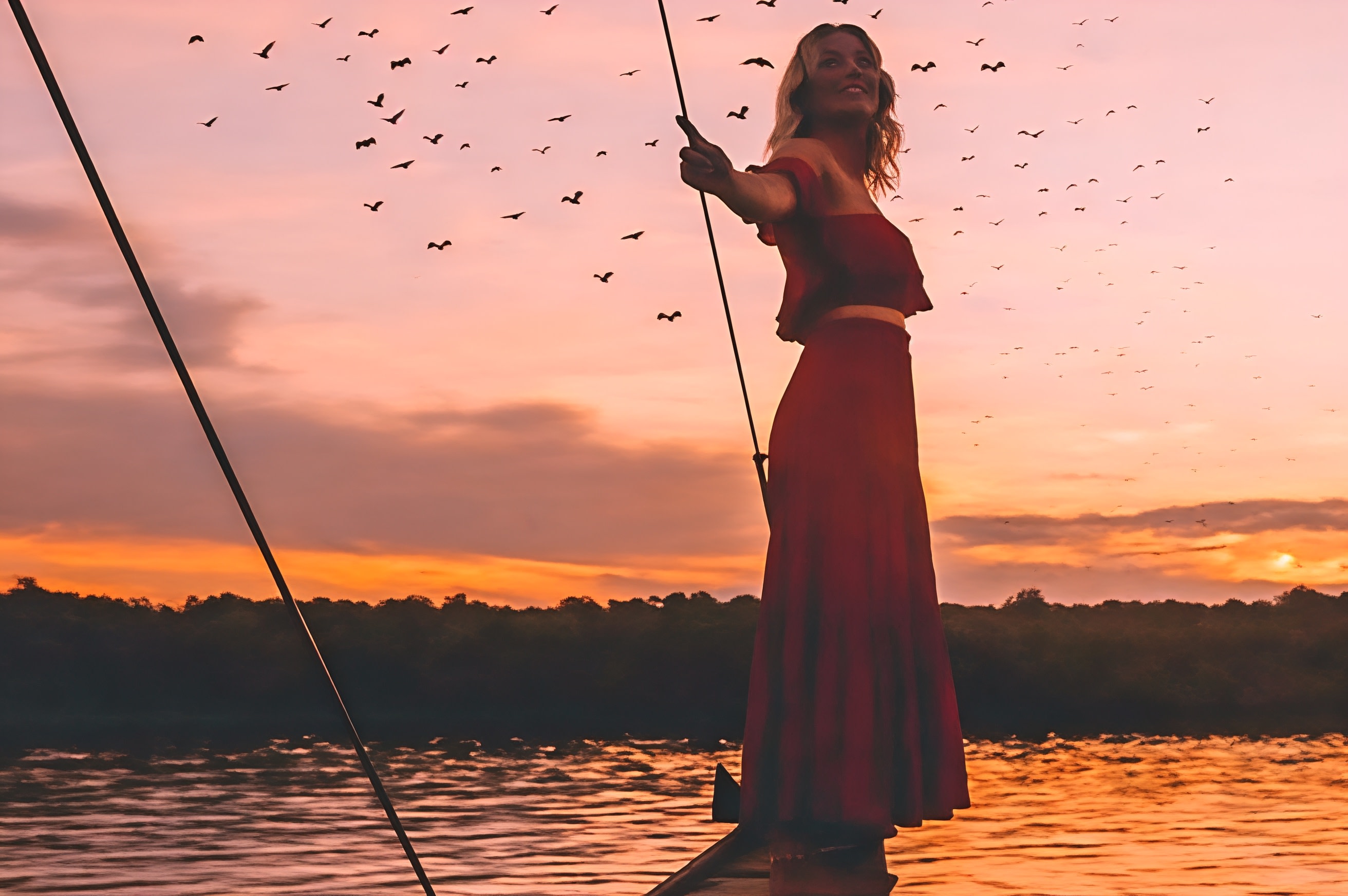 Labuan Bajo Island Hopping & Sunset Snorkeling With Open Deck Boat