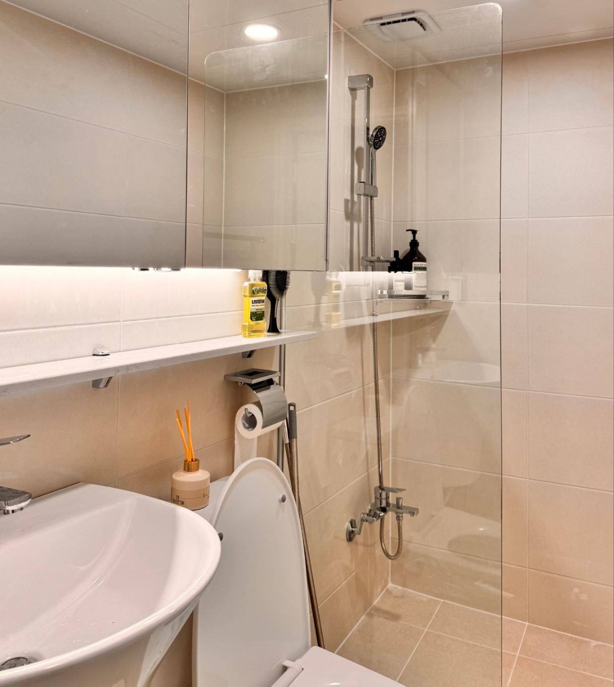 Восковая депиляция и уход за ногами в Сеуле