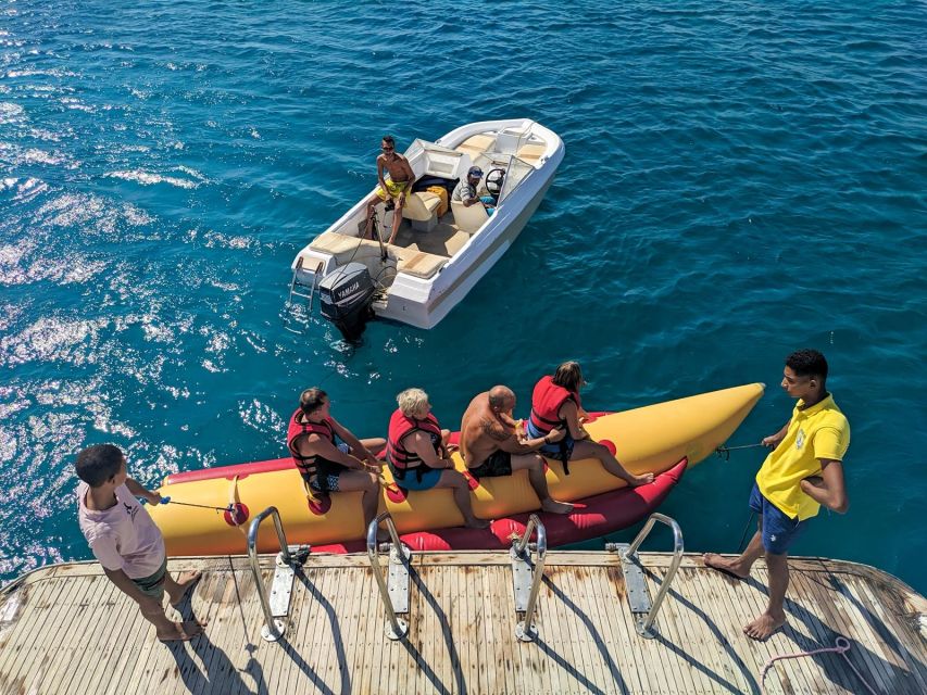 Hurghada: Magawish Island Boat Trip with Lunch & Transfers